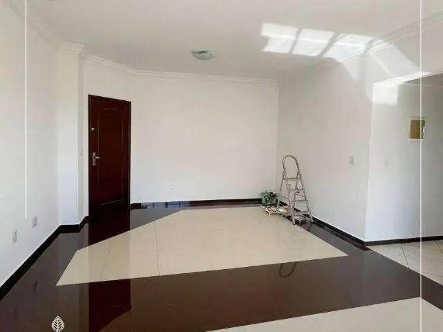 Apartamento para Venda em Guarapuava/PR Santa Cruz 3 Quartos