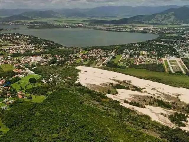 Apartamento para Venda em Garopaba/SC Ressacada 2 Quartos