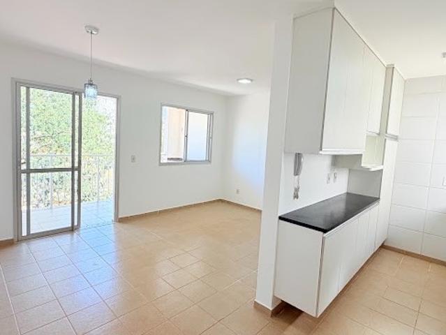 Apartamento para Venda em Goiânia/GO Setor Negrão de Lima 3 Quartos