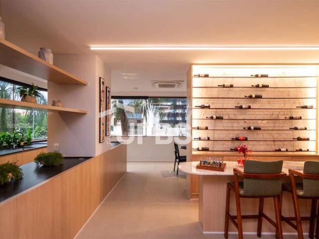 Apartamento para Venda em Goiânia/GO Setor Oeste 4 Quartos
