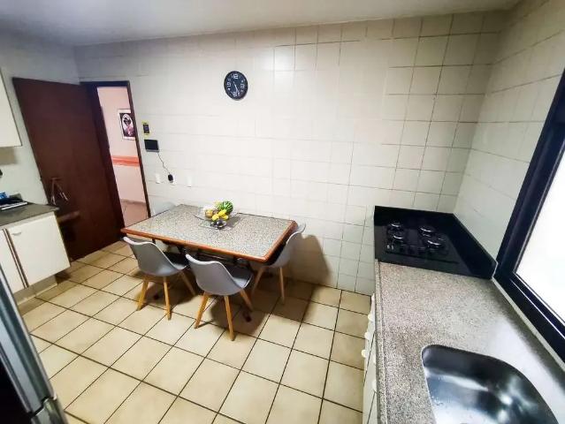 Apartamento para Venda em Goiânia/GO Setor Oeste 4 Quartos