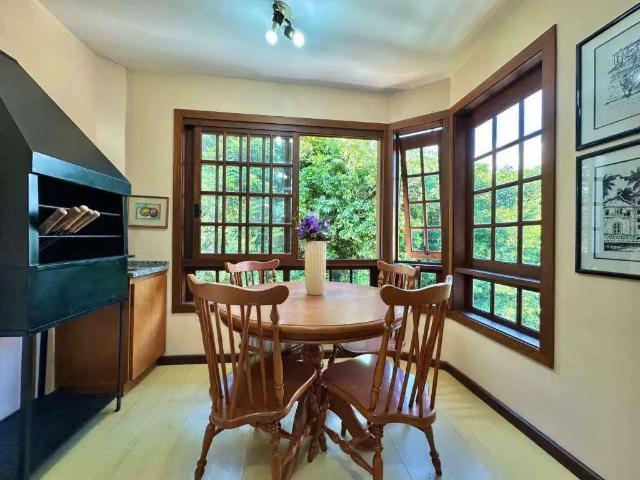 Apartamento para Venda em Gramado/RS Centro 2 Quartos