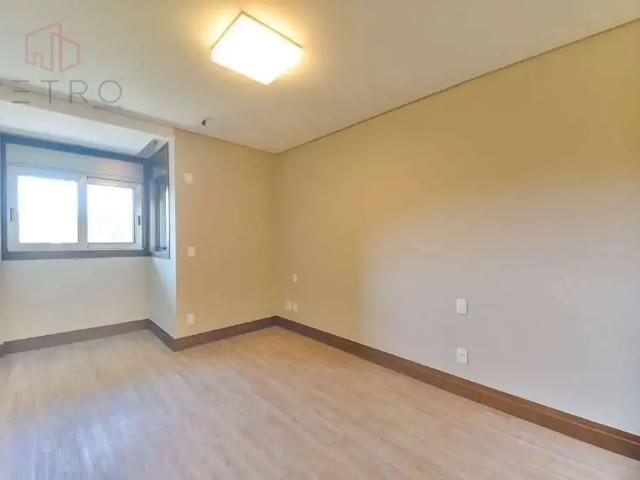 Apartamento para Venda em Gramado/RS Centro 4 Quartos