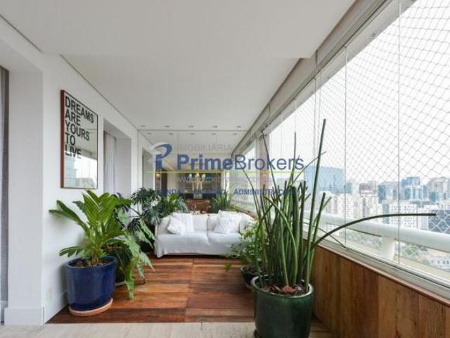 Apartamento para venda em Itaim Bibi com 2 quartos, sendo 2 suítes, 152m²