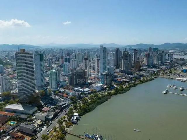 Apartamento para Venda em Itajaí/SC Fazenda 4 Quartos