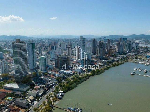Apartamento para Venda em Itajaí/SC Fazenda 4 Quartos