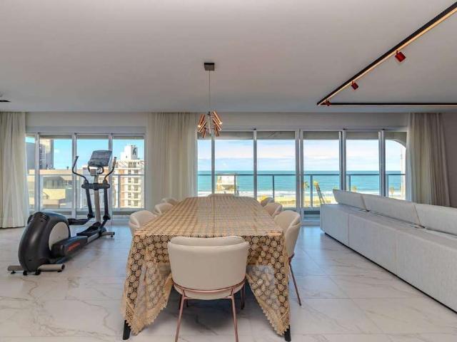 Apartamento para Venda em Itajaí/SC Praia Brava 3 Quartos