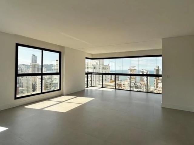 Apartamento para Venda em Itapema/SC Andorinha 3 Quartos