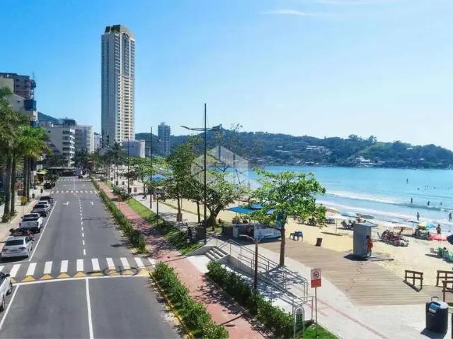 Apartamento para Venda em Itapema/SC Canto da Praia 4 Quartos