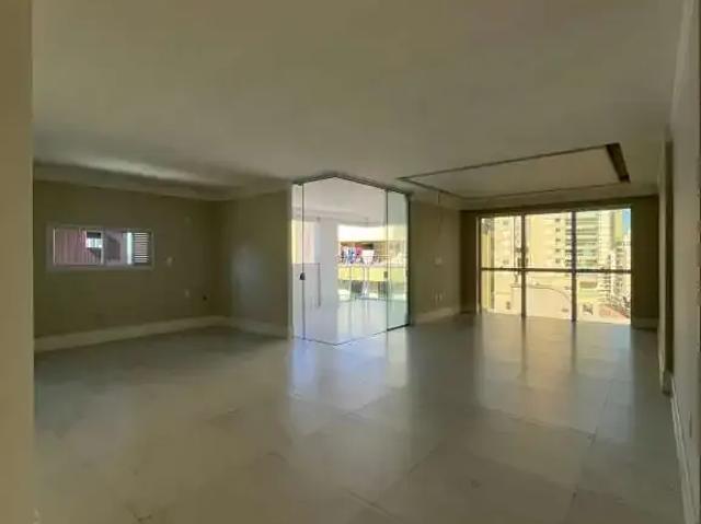 Apartamento para Venda em Itapema/SC Centro 4 Quartos