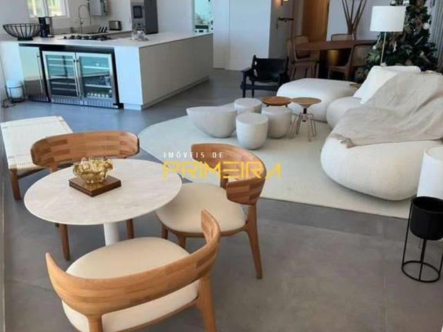 Apartamento para Venda em Itapema/SC Centro 4 Quartos