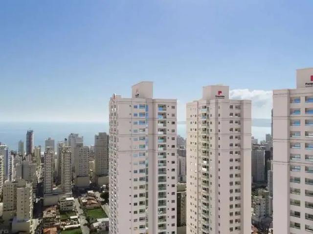 Apartamento para Venda em Itapema/SC Meia Praia 3 Quartos
