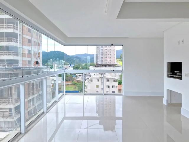 Apartamento para Venda em Itapema/SC Meia Praia 3 Quartos