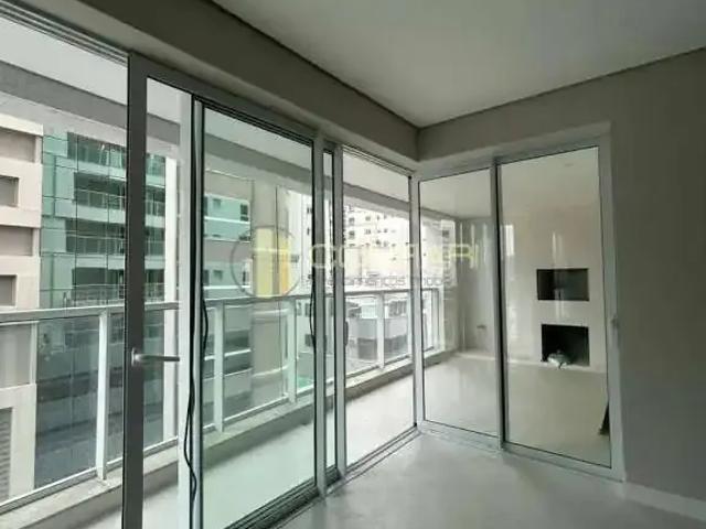 Apartamento para Venda em Itapema/SC Meia Praia 3 Quartos