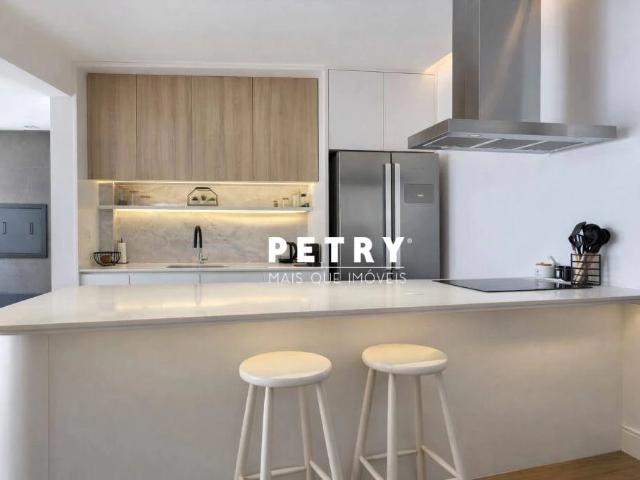 Apartamento para Venda em Itapema/SC Meia Praia 3 Quartos