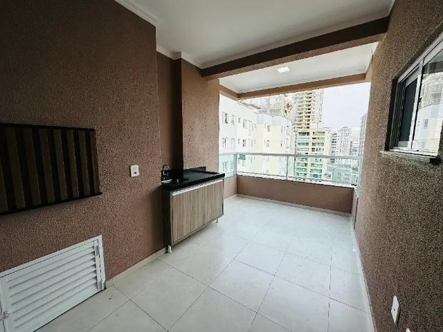 Apartamento para Venda em Itapema/SC Meia Praia 3 Quartos
