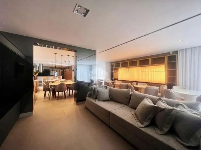 Apartamento para Venda em Itapema/SC Meia Praia 3 Quartos