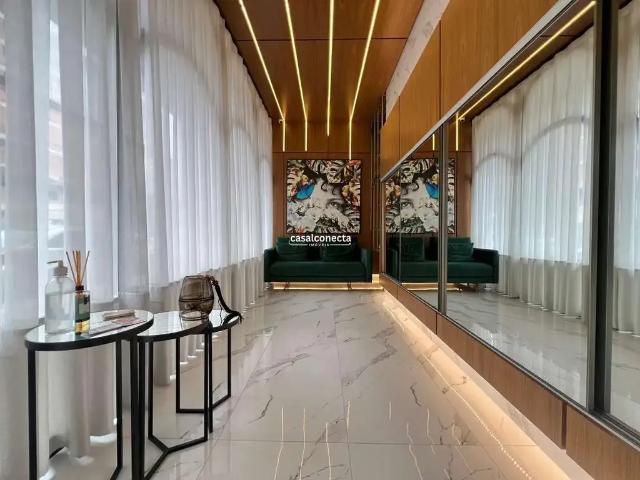 Apartamento para Venda em Itapema/SC Meia Praia 3 Quartos