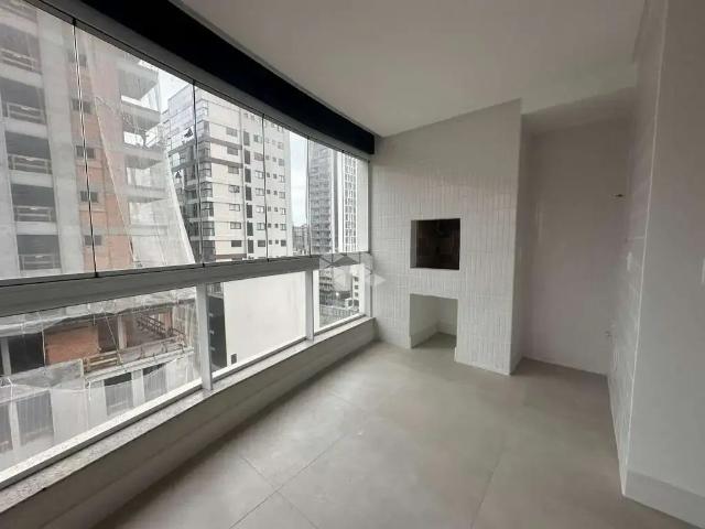 Apartamento para Venda em Itapema/SC Meia Praia 3 Quartos
