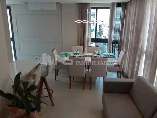 Apartamento para Venda em Itapema/SC Meia Praia 3 Quartos