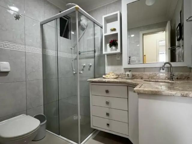 Apartamento para Venda em Itapema/SC Meia Praia 3 Quartos