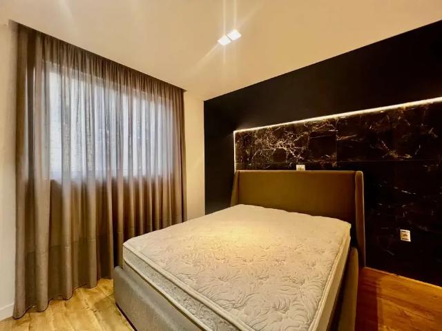 Apartamento para Venda em Itapema/SC Meia Praia 3 Quartos