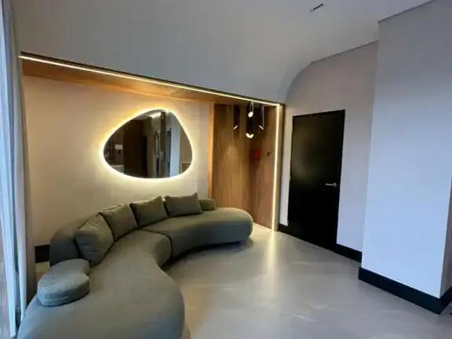 Apartamento para Venda em Itapema/SC Meia Praia 3 Quartos