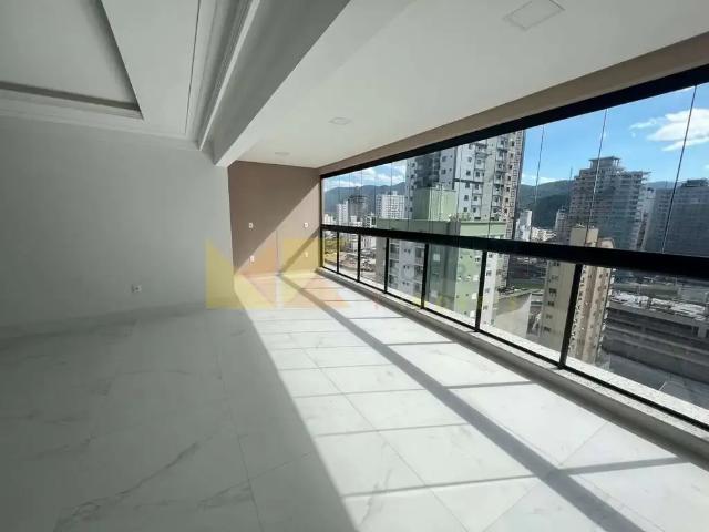 Apartamento para Venda em Itapema/SC Meia Praia 4 Quartos