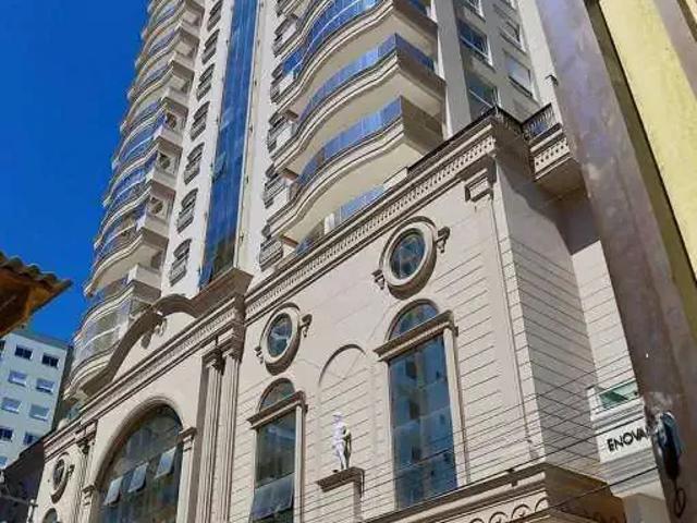 Apartamento para Venda em Itapema/SC Meia Praia 4 Quartos