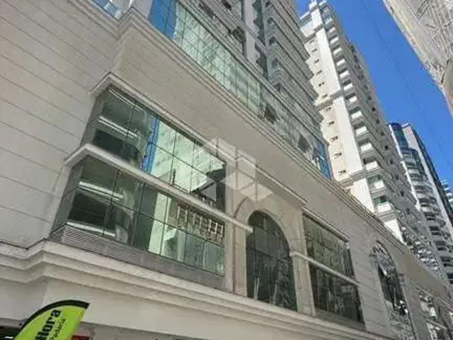 Apartamento para Venda em Itapema/SC Meia Praia 4 Quartos