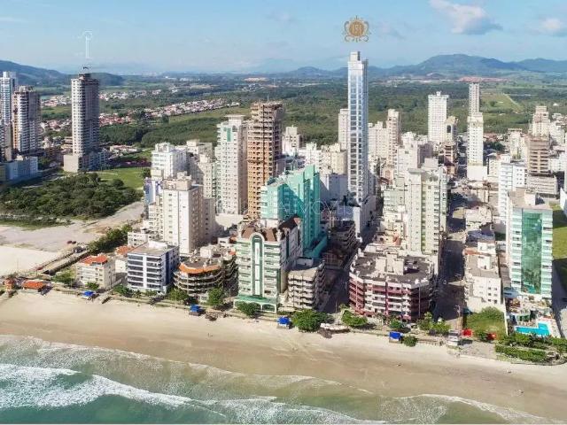 Apartamento para Venda em Itapema/SC Meia Praia 4 Quartos