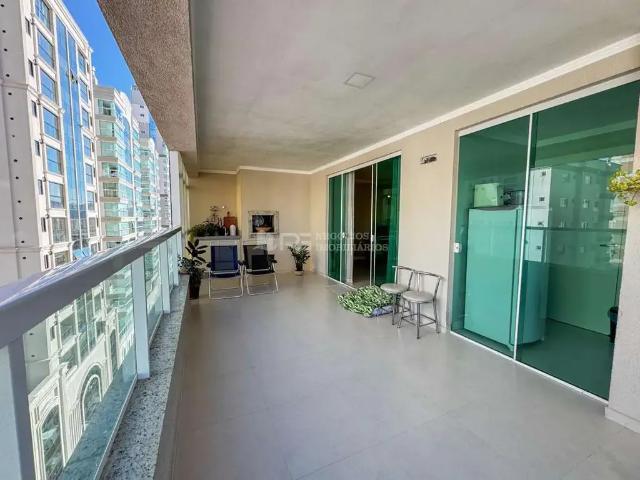 Apartamento para Venda em Itapema/SC Meia Praia 4 Quartos