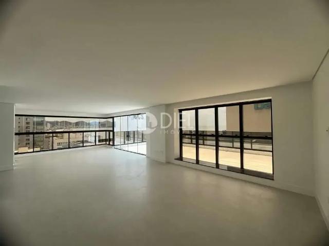Apartamento para Venda em Itapema/SC Meia Praia 4 Quartos
