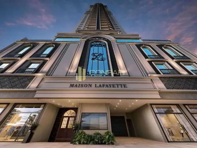 Apartamento para Venda em Itapema/SC Meia Praia 4 Quartos