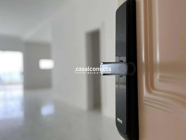 Apartamento para Venda em Itapema/SC Meia Praia 4 Quartos