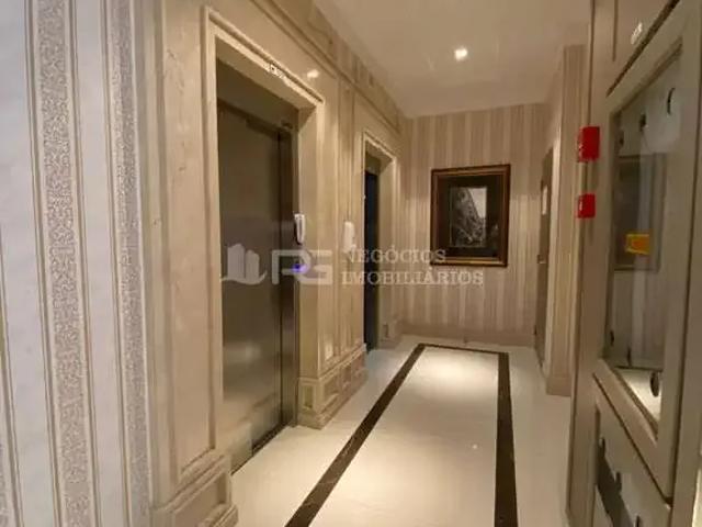 Apartamento para Venda em Itapema/SC Meia Praia 4 Quartos
