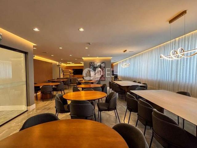 Apartamento para Venda em Itapema/SC Meia Praia 4 Quartos