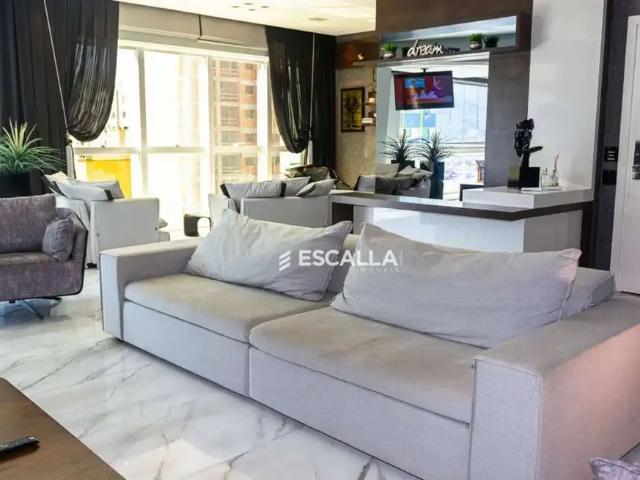 Apartamento para Venda em Itapema/SC Meia Praia 4 Quartos