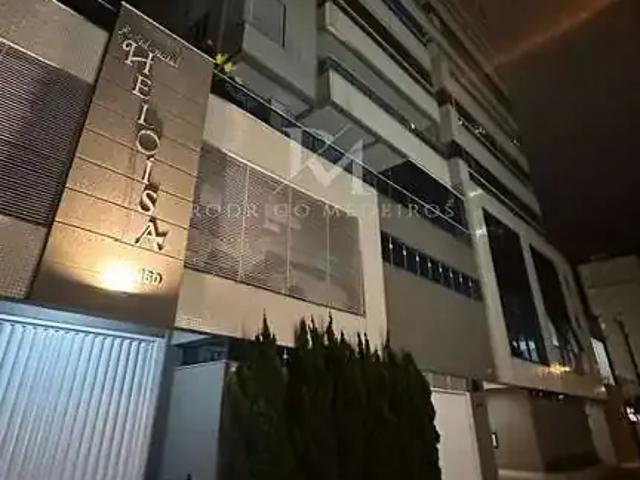 Apartamento para Venda em Itapema/SC Meia Praia 4 Quartos