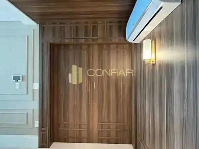 Apartamento para Venda em Itapema/SC Meia Praia 4 Quartos