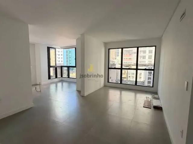 Apartamento para Venda em Itapema/SC Meia Praia 4 Quartos