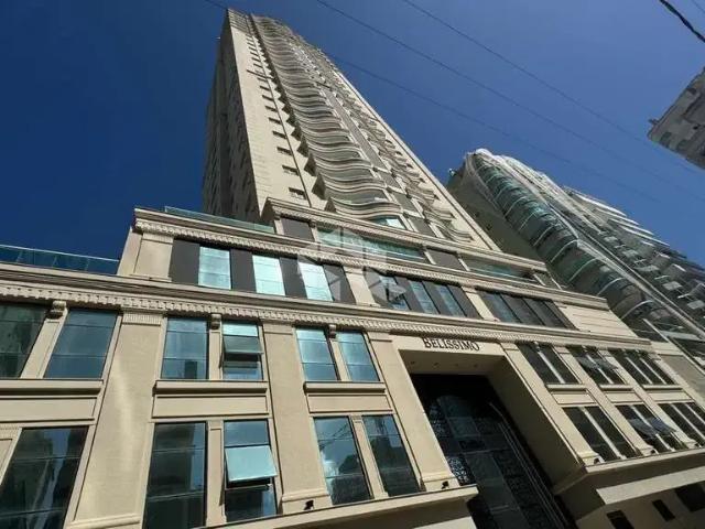 Apartamento para Venda em Itapema/SC Meia Praia 4 Quartos