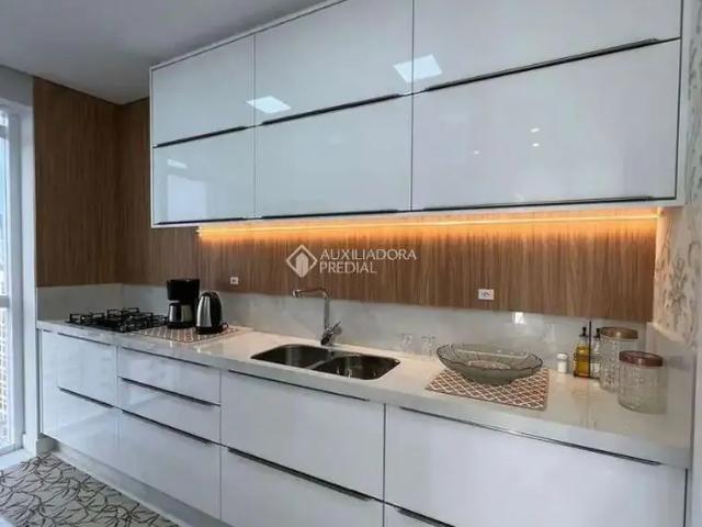 Apartamento para Venda em Itapema/SC Meia Praia 4 Quartos