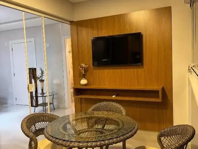 Apartamento para Venda em Itapema/SC Meia Praia 4 Quartos