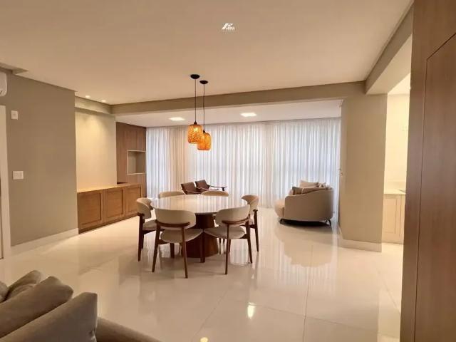 Apartamento para Venda em Itapema/SC Meia Praia 4 Quartos
