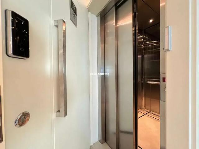 Apartamento para Venda em Itapema/SC Meia Praia 4 Quartos