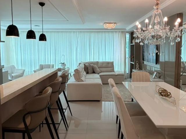 Apartamento para Venda em Itapema/SC Meia Praia