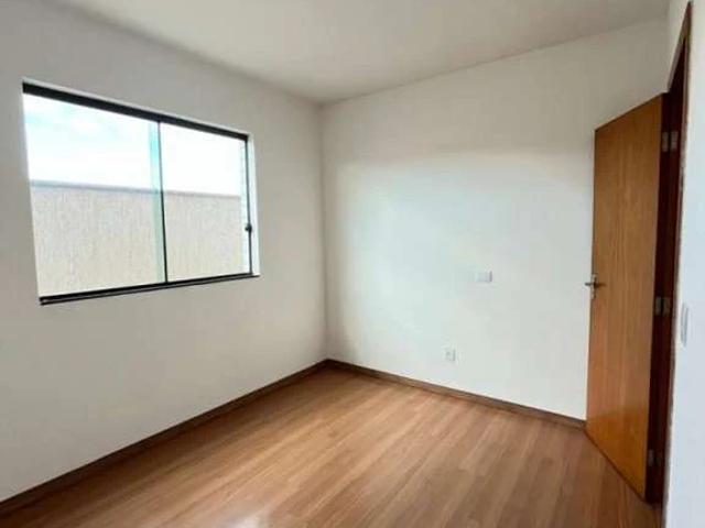 Apartamento para Venda em Ibirité/MG Palmeiras 3 Quartos