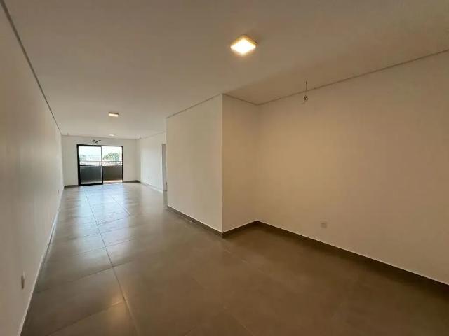 Apartamento para Venda em Indaiatuba/SP Centro 3 Quartos