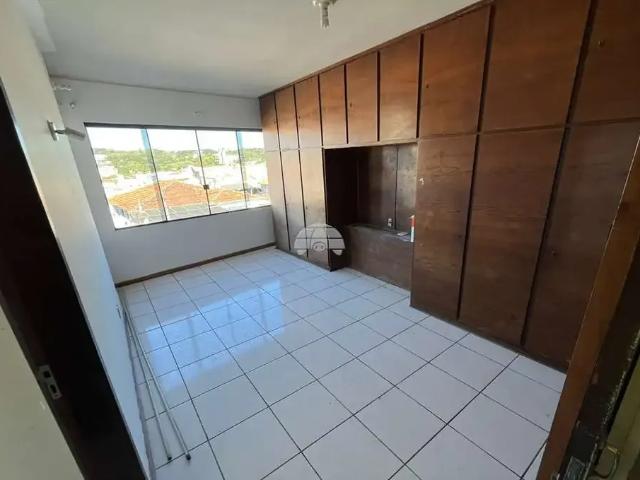 Apartamento para Venda em Irati/PR Centro 4 Quartos